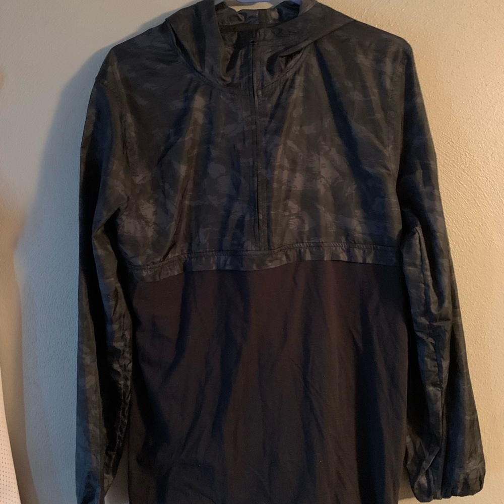 Black Camo Under Armour half zip up